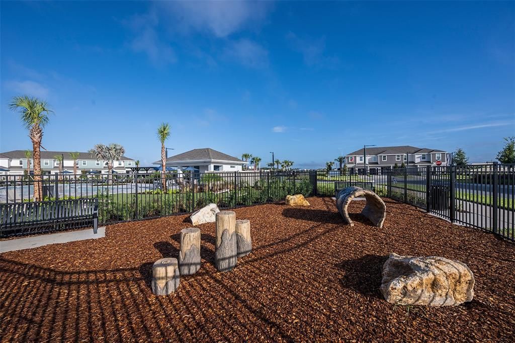 For Sale: $205,000 (2 beds, 2 baths, 1087 Square Feet)