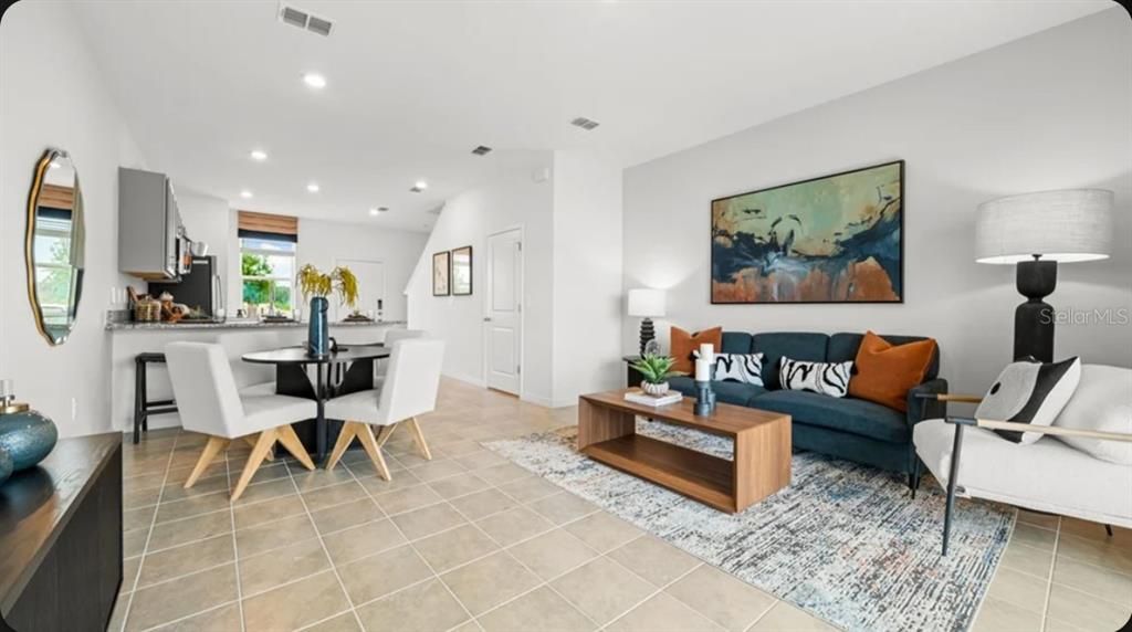 For Sale: $205,000 (2 beds, 2 baths, 1087 Square Feet)