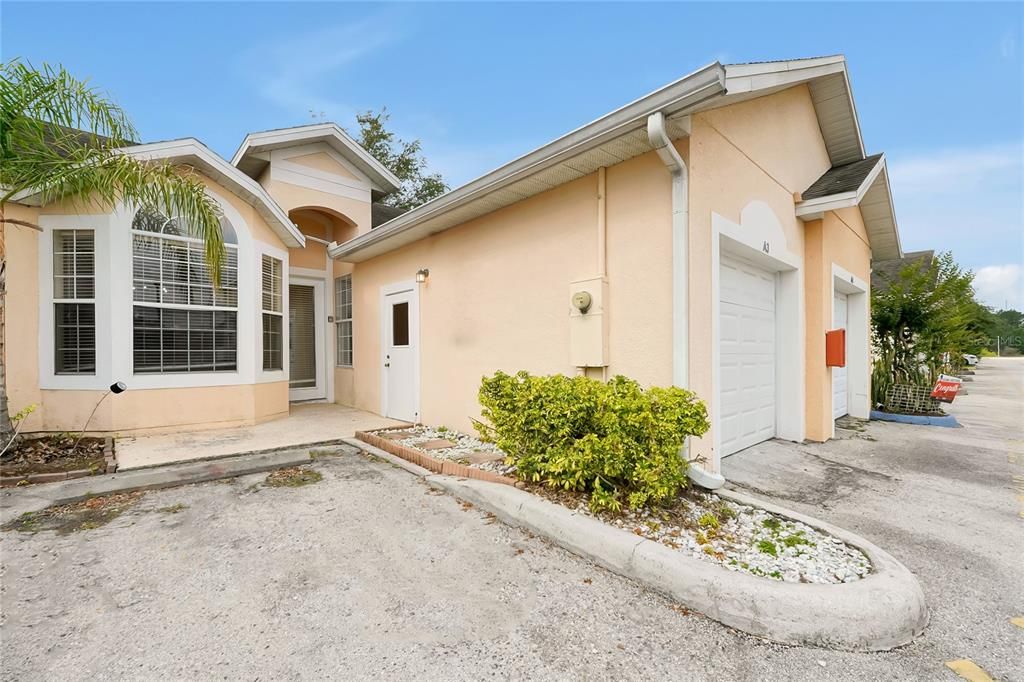В аренду: $1,695 (3 спален, 2 ванн, 1000 Квадратных фут)