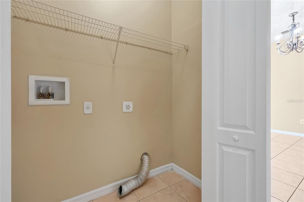 В аренду: $1,695 (3 спален, 2 ванн, 1000 Квадратных фут)