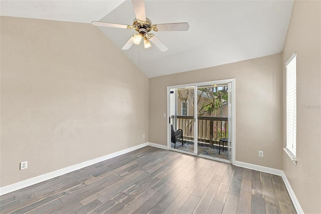 For Sale: $285,000 (3 beds, 2 baths, 1690 Square Feet)