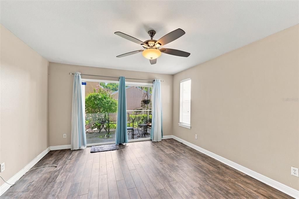 For Sale: $285,000 (3 beds, 2 baths, 1690 Square Feet)