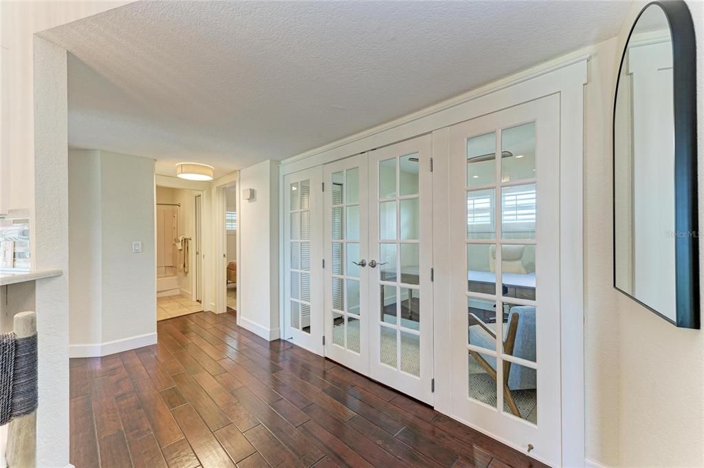 For Sale: $875,000 (3 beds, 2 baths, 1323 Square Feet)