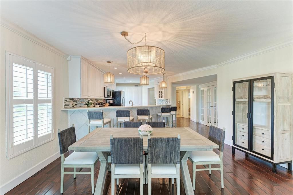 For Sale: $875,000 (3 beds, 2 baths, 1323 Square Feet)
