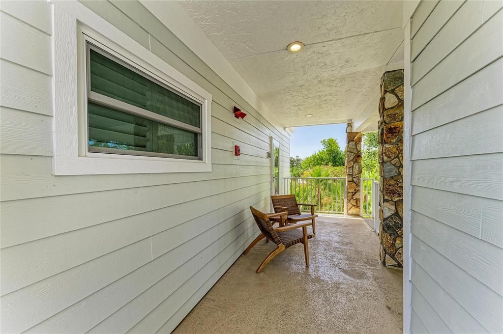 For Sale: $875,000 (3 beds, 2 baths, 1323 Square Feet)