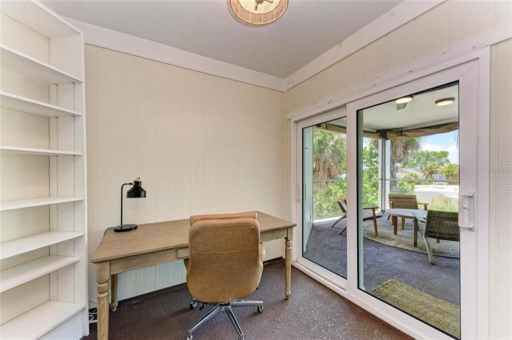 For Sale: $875,000 (3 beds, 2 baths, 1323 Square Feet)