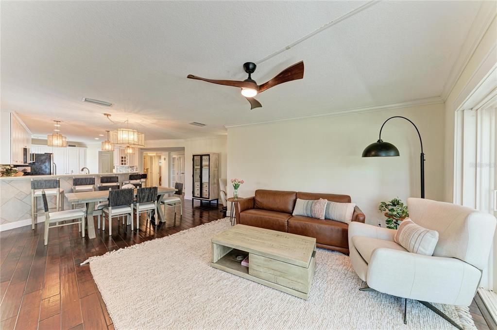 For Sale: $875,000 (3 beds, 2 baths, 1323 Square Feet)