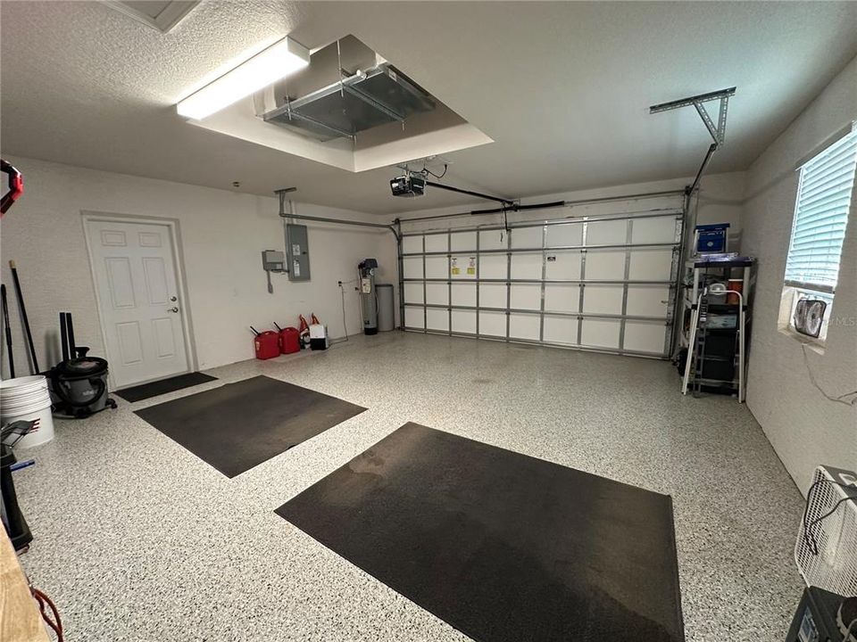 For Sale: $349,000 (3 beds, 2 baths, 1218 Square Feet)