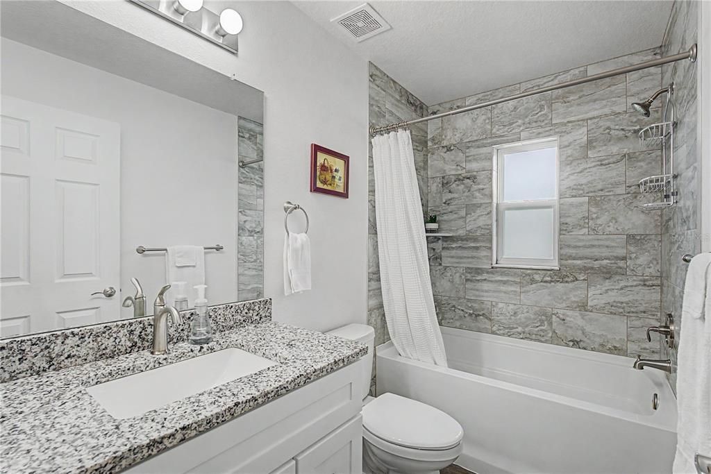 For Sale: $349,000 (3 beds, 2 baths, 1218 Square Feet)