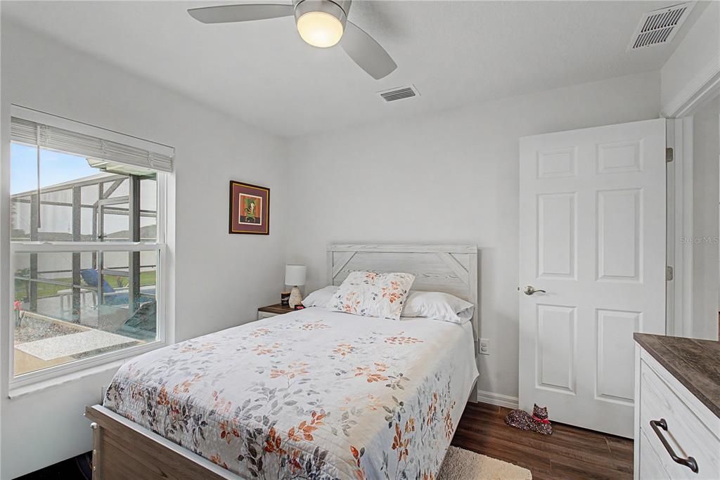 For Sale: $349,000 (3 beds, 2 baths, 1218 Square Feet)