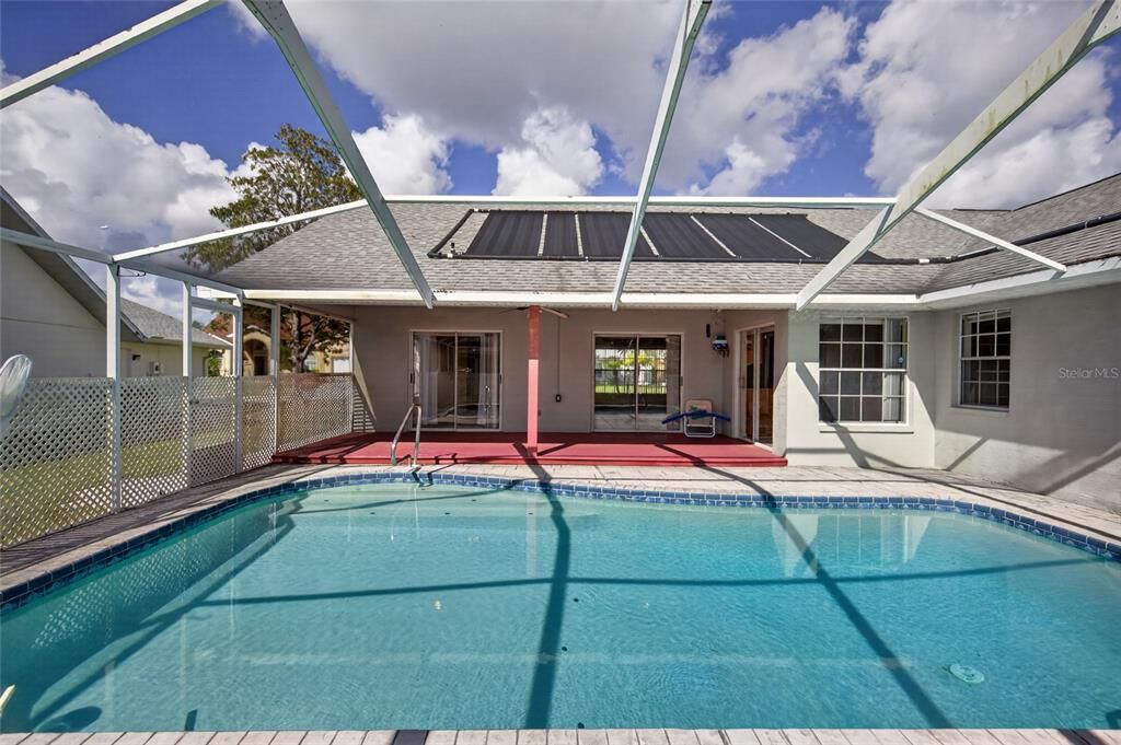 For Sale: $399,000 (3 beds, 2 baths, 1973 Square Feet)