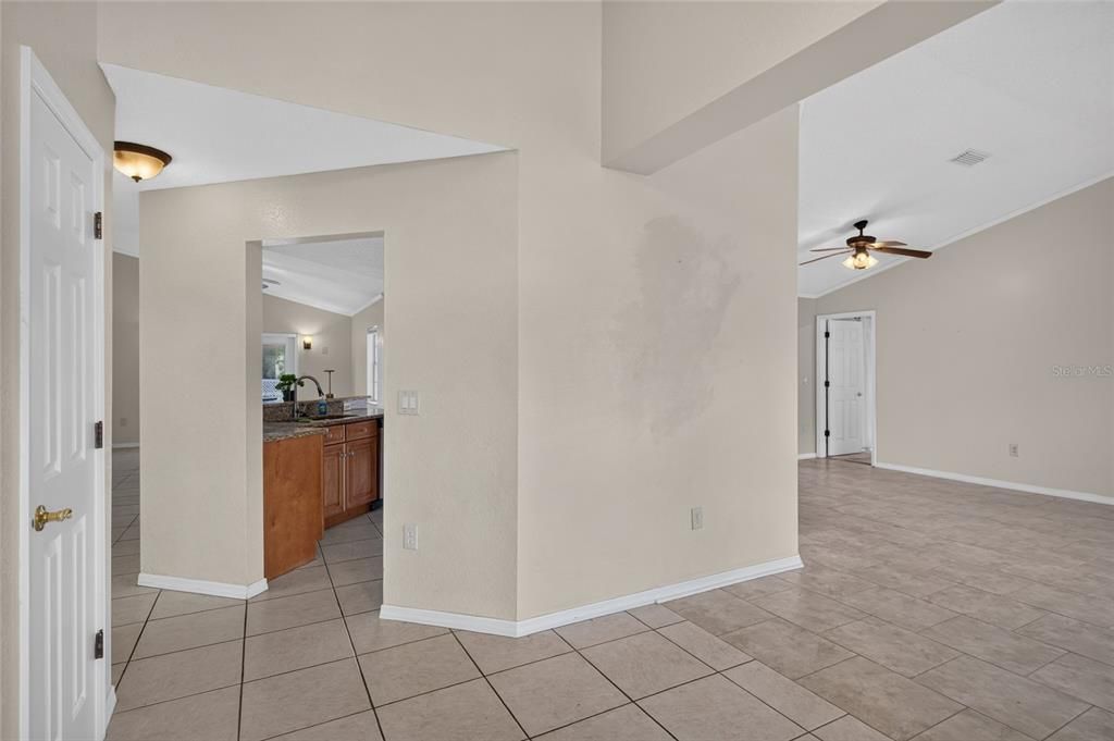 For Sale: $399,000 (3 beds, 2 baths, 1973 Square Feet)