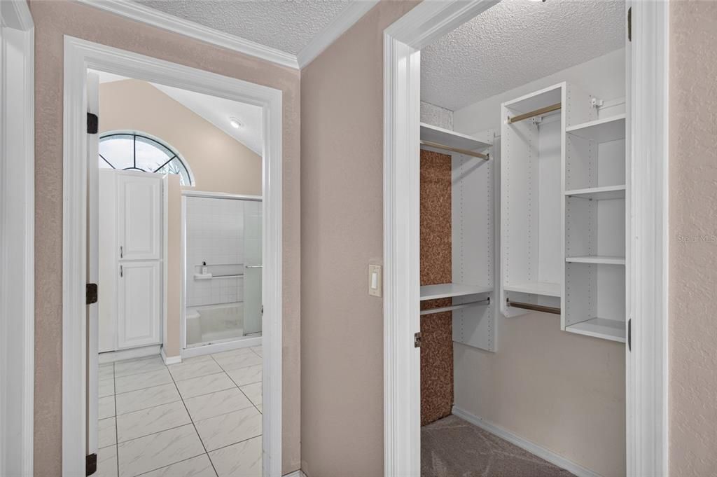 For Sale: $399,000 (3 beds, 2 baths, 1973 Square Feet)