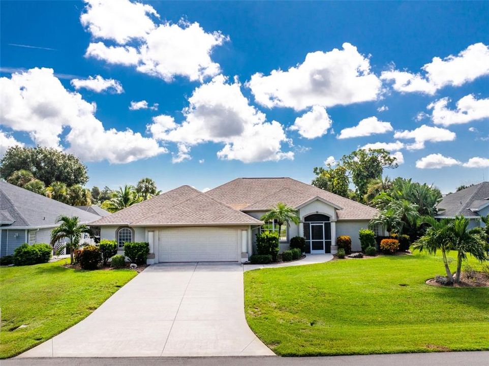 For Sale: $449,900 (3 beds, 2 baths, 2392 Square Feet)
