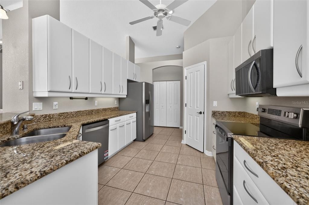 For Sale: $449,900 (3 beds, 2 baths, 2392 Square Feet)