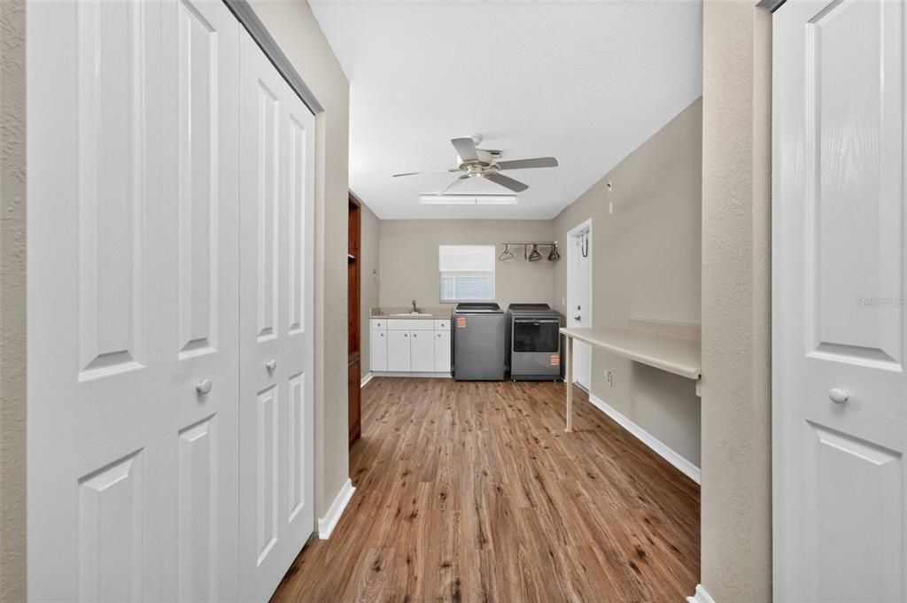 For Sale: $449,900 (3 beds, 2 baths, 2392 Square Feet)