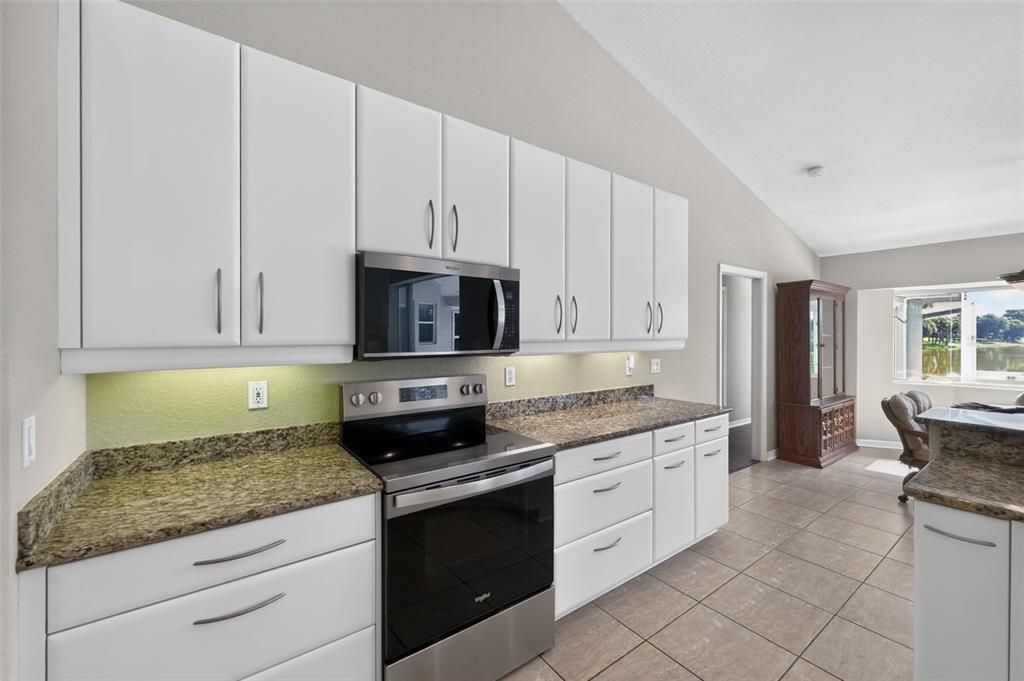 For Sale: $449,900 (3 beds, 2 baths, 2392 Square Feet)