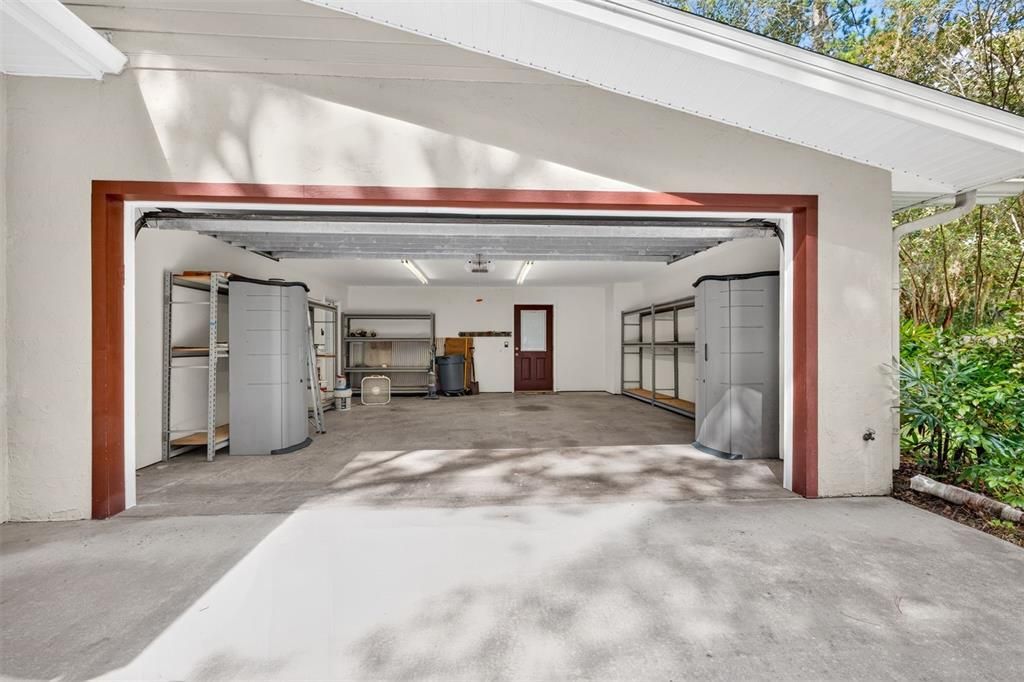 For Sale: $725,000 (4 beds, 3 baths, 3938 Square Feet)