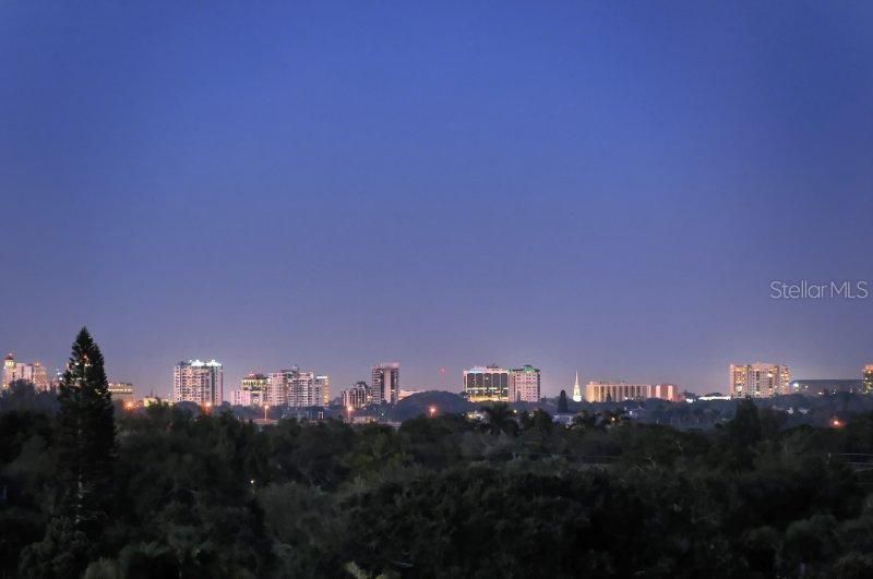 For Sale: $899,900 (2 beds, 2 baths, 1204 Square Feet)