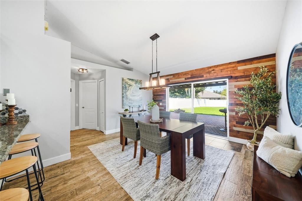 For Sale: $350,000 (3 beds, 2 baths, 1440 Square Feet)