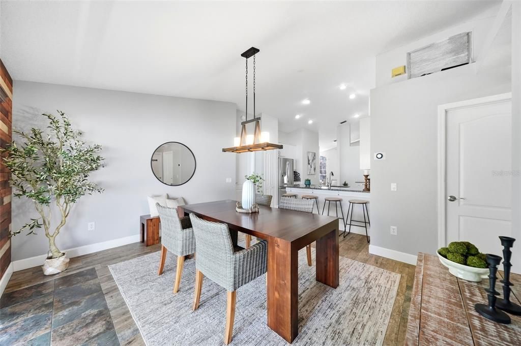 For Sale: $350,000 (3 beds, 2 baths, 1440 Square Feet)