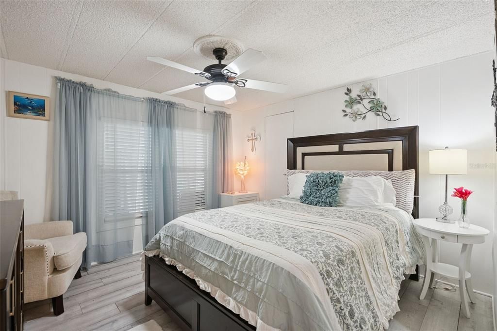 For Sale: $449,000 (4 beds, 2 baths, 1776 Square Feet)