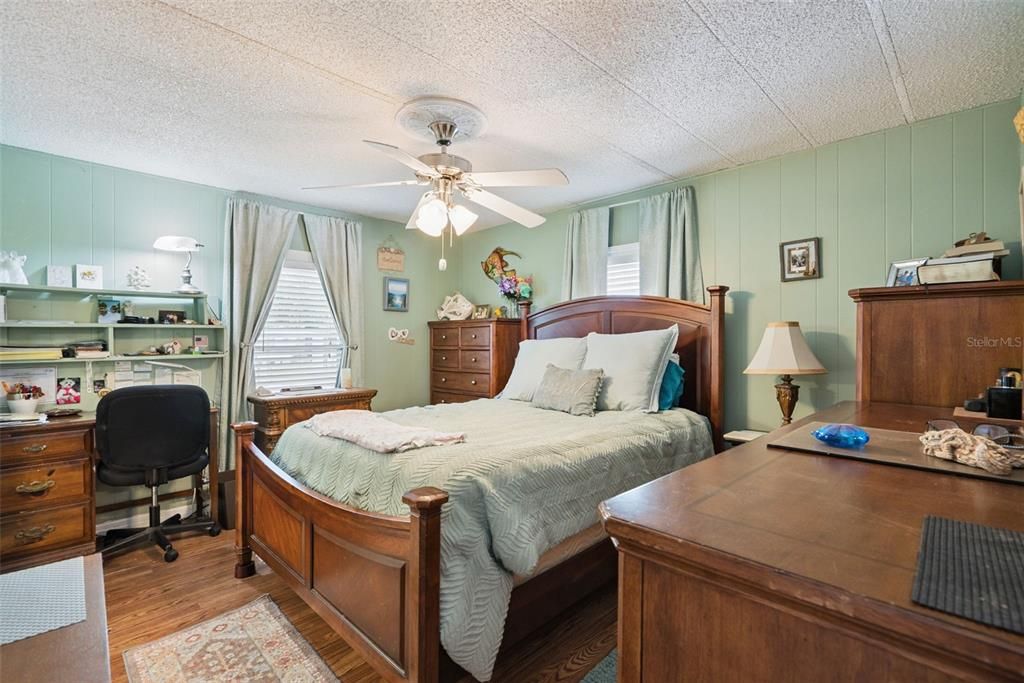 For Sale: $449,000 (4 beds, 2 baths, 1776 Square Feet)