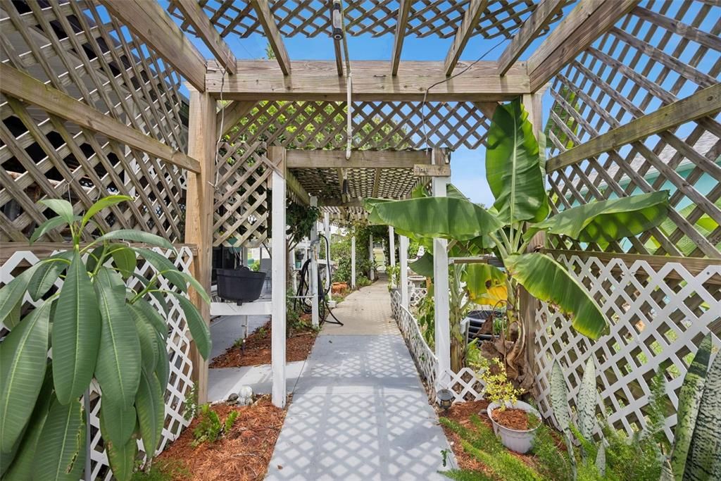 For Sale: $449,000 (4 beds, 2 baths, 1776 Square Feet)