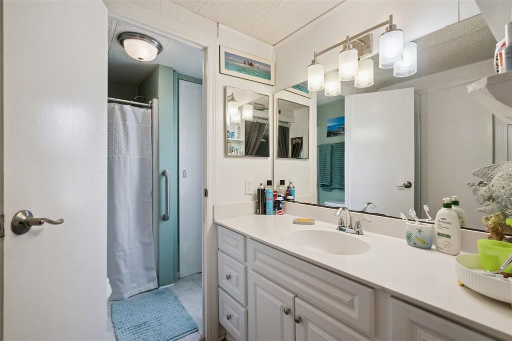 For Sale: $449,000 (4 beds, 2 baths, 1776 Square Feet)