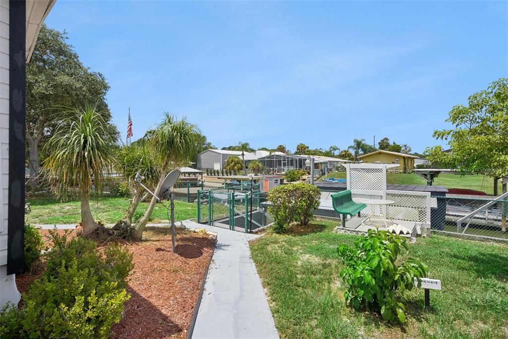 For Sale: $449,000 (4 beds, 2 baths, 1776 Square Feet)