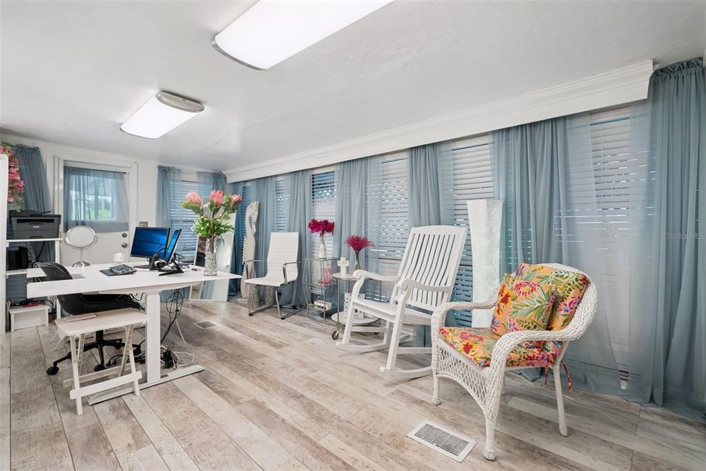 For Sale: $449,000 (4 beds, 2 baths, 1776 Square Feet)