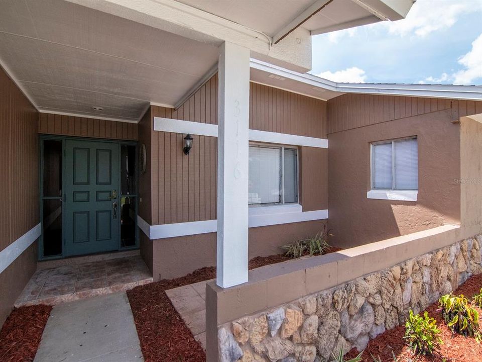 For Sale: $417,000 (4 beds, 2 baths, 1937 Square Feet)
