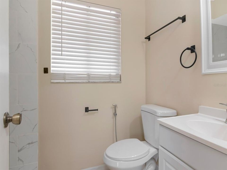 For Sale: $417,000 (4 beds, 2 baths, 1937 Square Feet)