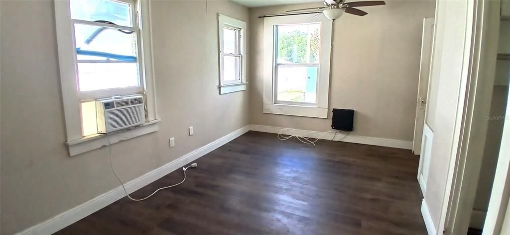En Venta: $349,000 (3 camas, 2 baños, 1248 Pies cuadrados)