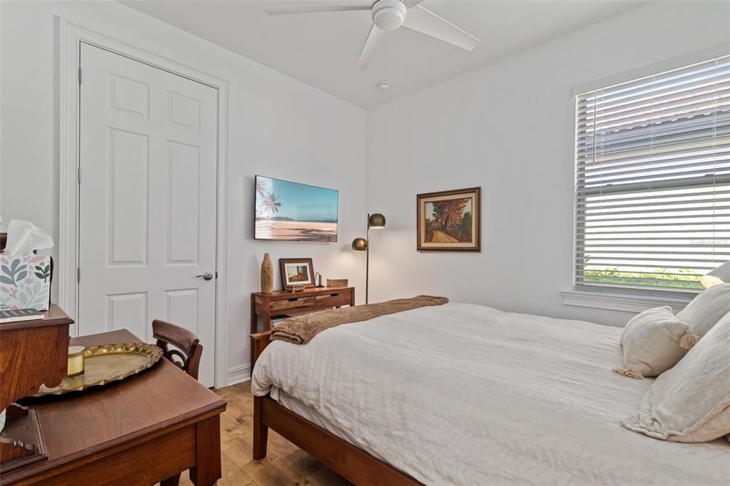 For Sale: $495,000 (3 beds, 2 baths, 1427 Square Feet)