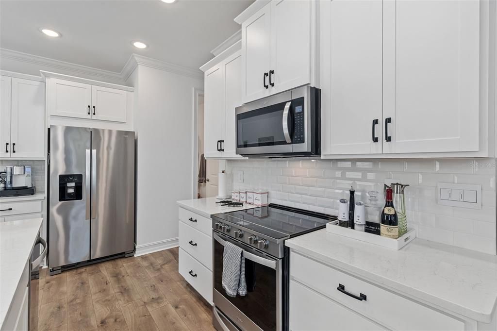For Sale: $495,000 (3 beds, 2 baths, 1427 Square Feet)