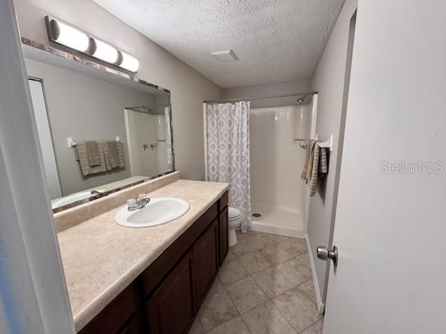 En Venta: $376,000 (3 camas, 2 baños, 1269 Pies cuadrados)
