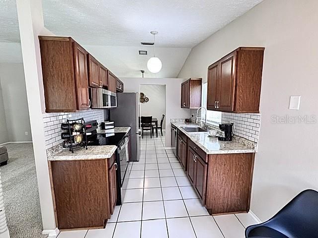 En Venta: $376,000 (3 camas, 2 baños, 1269 Pies cuadrados)