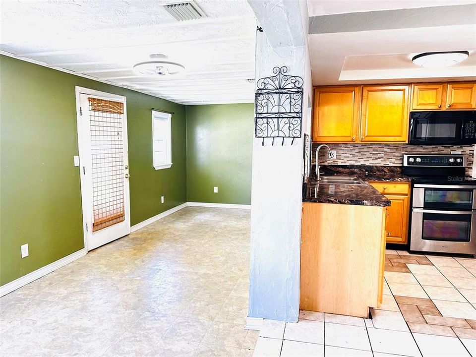 En Venta: $225,000 (2 camas, 2 baños, 1125 Pies cuadrados)