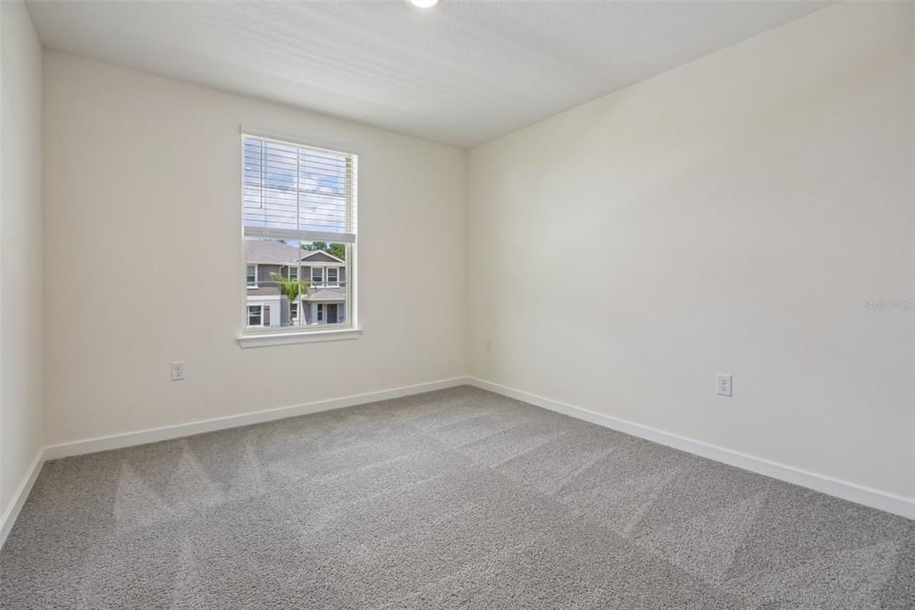 For Rent: $2,950 (3 beds, 2 baths, 1567 Square Feet)