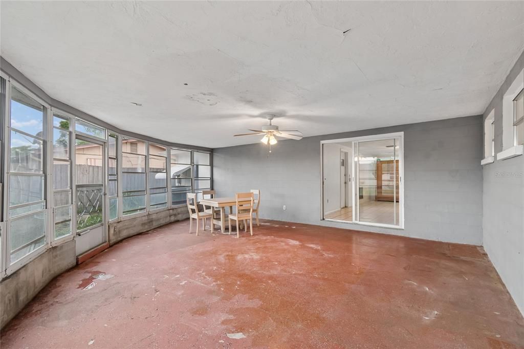 En Venta: $244,900 (2 camas, 2 baños, 1368 Pies cuadrados)