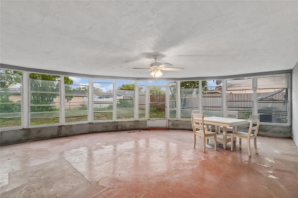 En Venta: $244,900 (2 camas, 2 baños, 1368 Pies cuadrados)