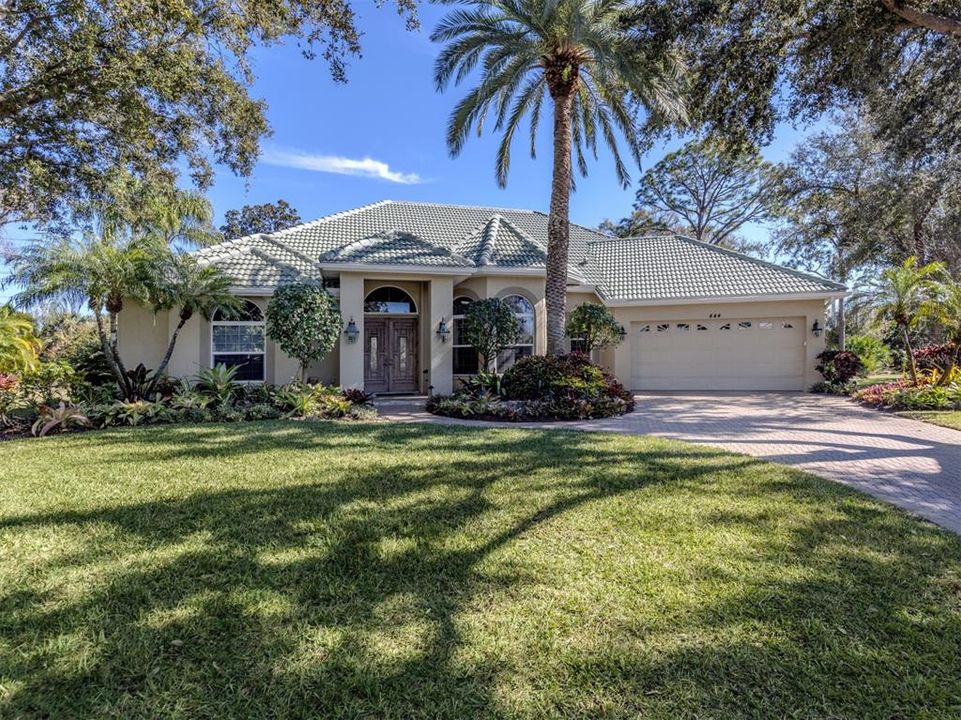 For Sale: $1,095,000 (3 beds, 3 baths, 3220 Square Feet)