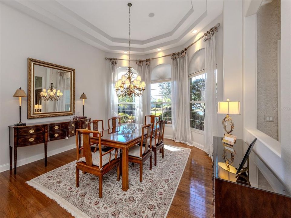 For Sale: $1,095,000 (3 beds, 3 baths, 3220 Square Feet)