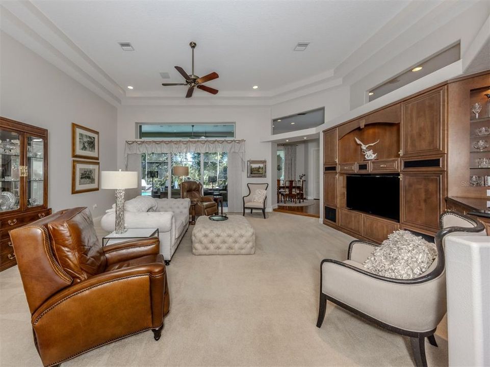 For Sale: $1,095,000 (3 beds, 3 baths, 3220 Square Feet)