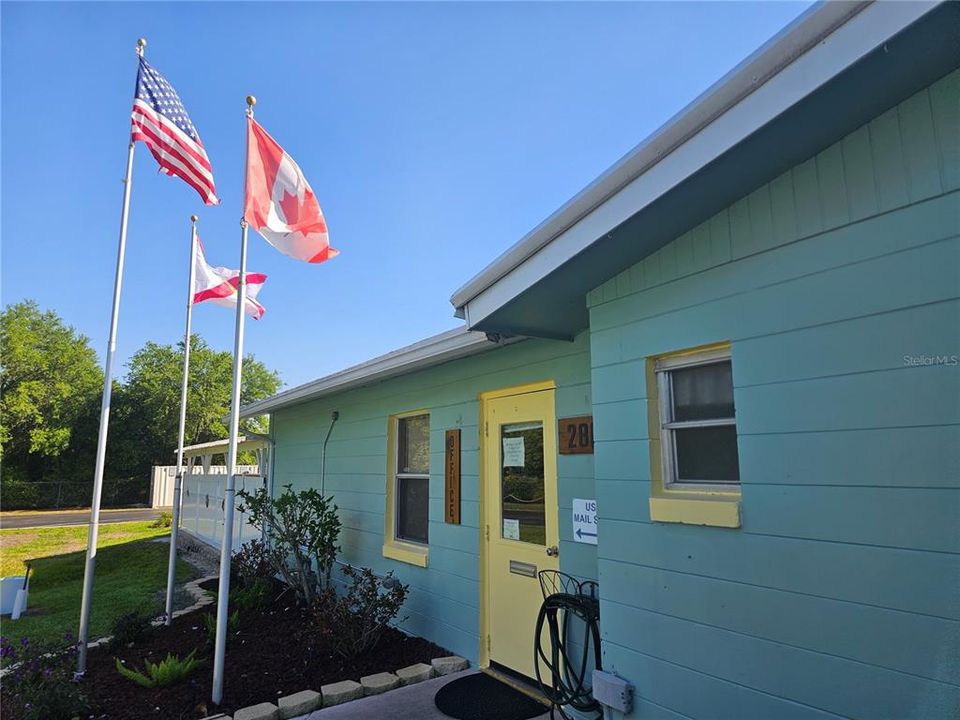 For Sale: $94,900 (2 beds, 2 baths, 1152 Square Feet)