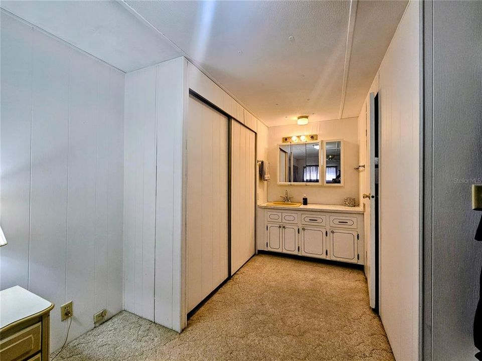 For Sale: $94,900 (2 beds, 2 baths, 1152 Square Feet)