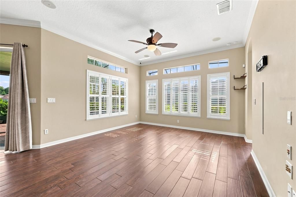 For Sale: $645,000 (4 beds, 3 baths, 2833 Square Feet)