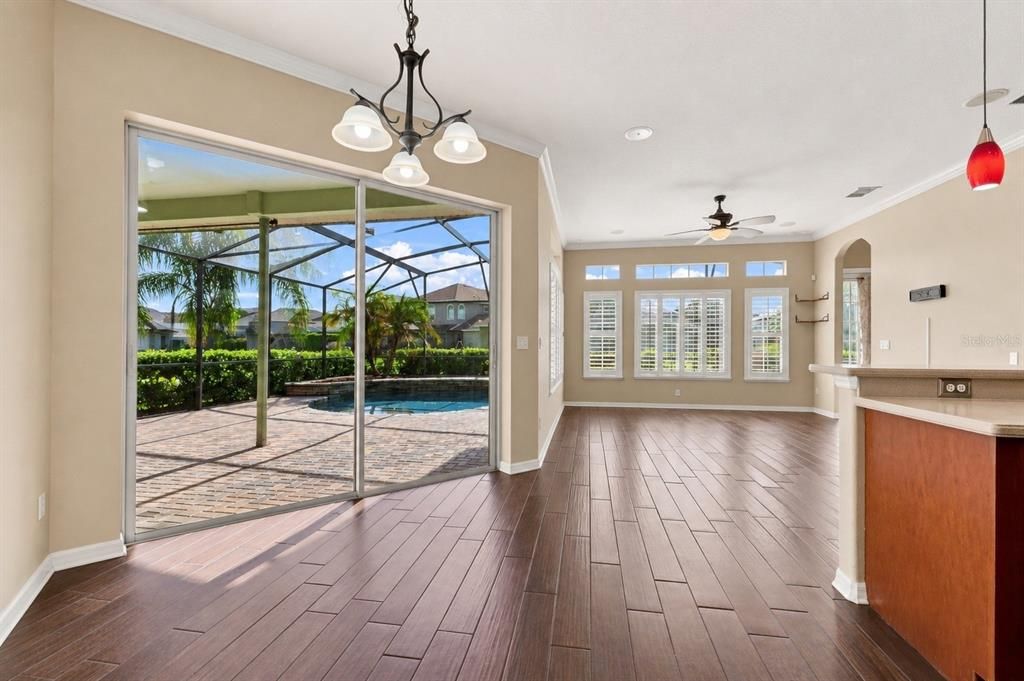 For Sale: $645,000 (4 beds, 3 baths, 2833 Square Feet)