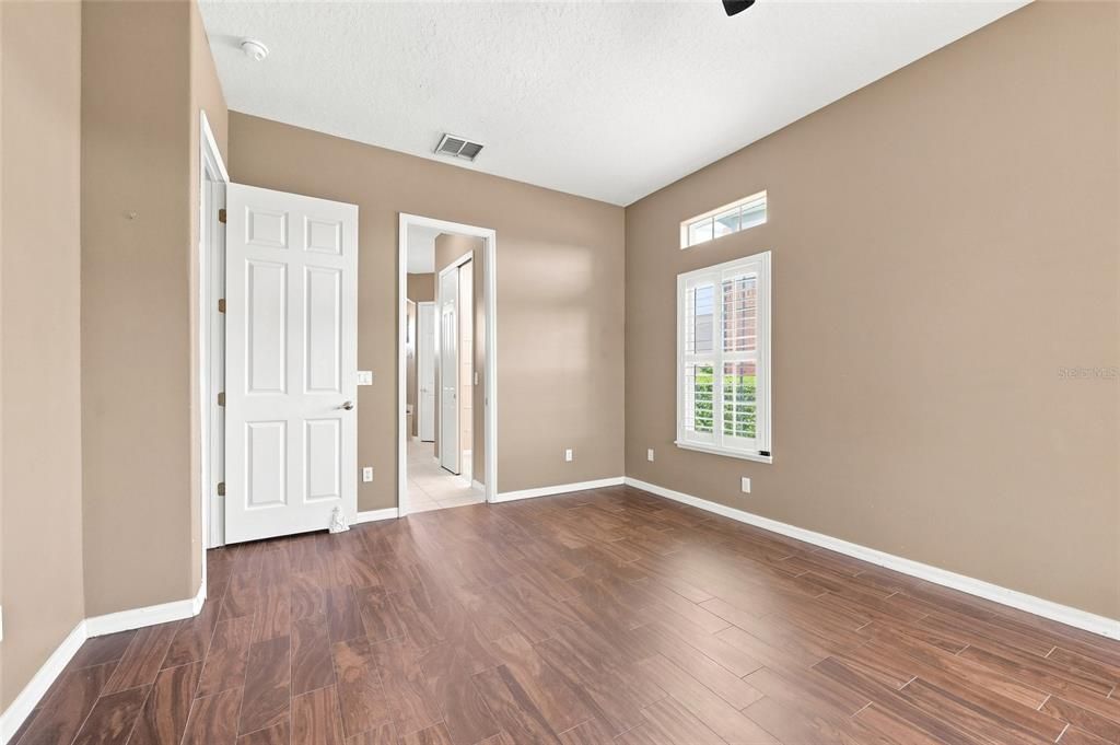 For Sale: $645,000 (4 beds, 3 baths, 2833 Square Feet)